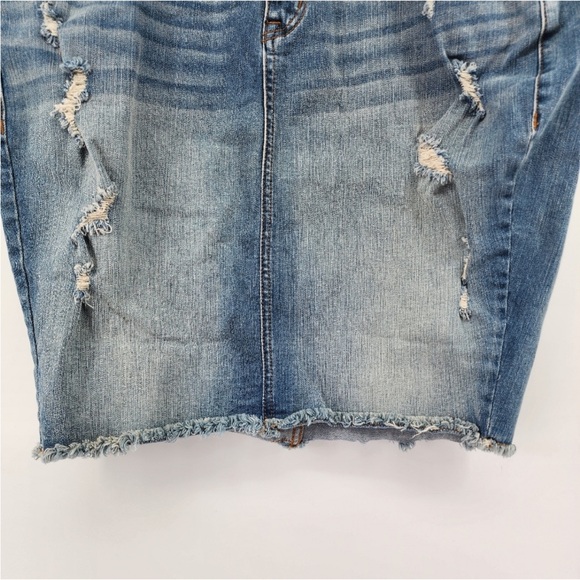 Torrid Distressed Blue Denim Skirt Size 16 - Picture 5 of 5